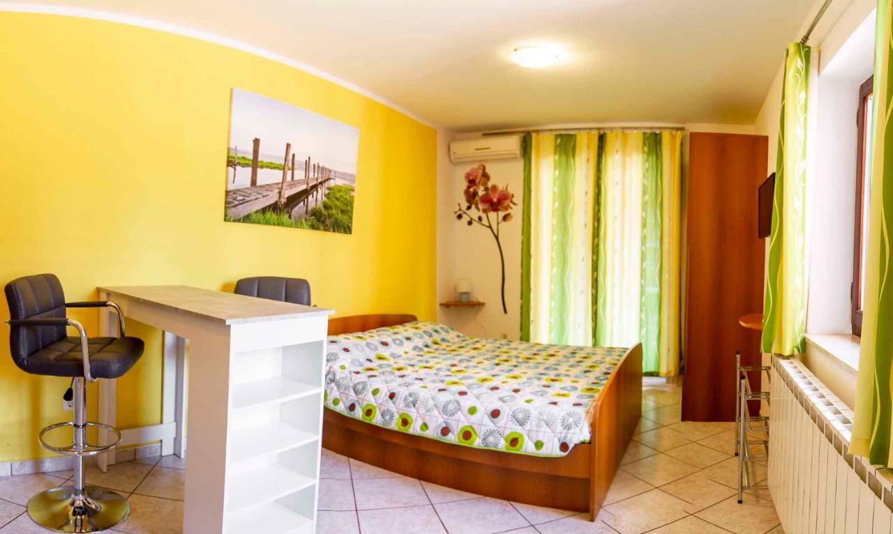 Apartmán Studio In Pula/Istrien 17373 Štinjan Exteriér fotografie