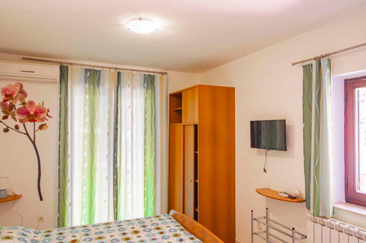 Apartmán Studio In Pula/Istrien 17373 Štinjan Exteriér fotografie